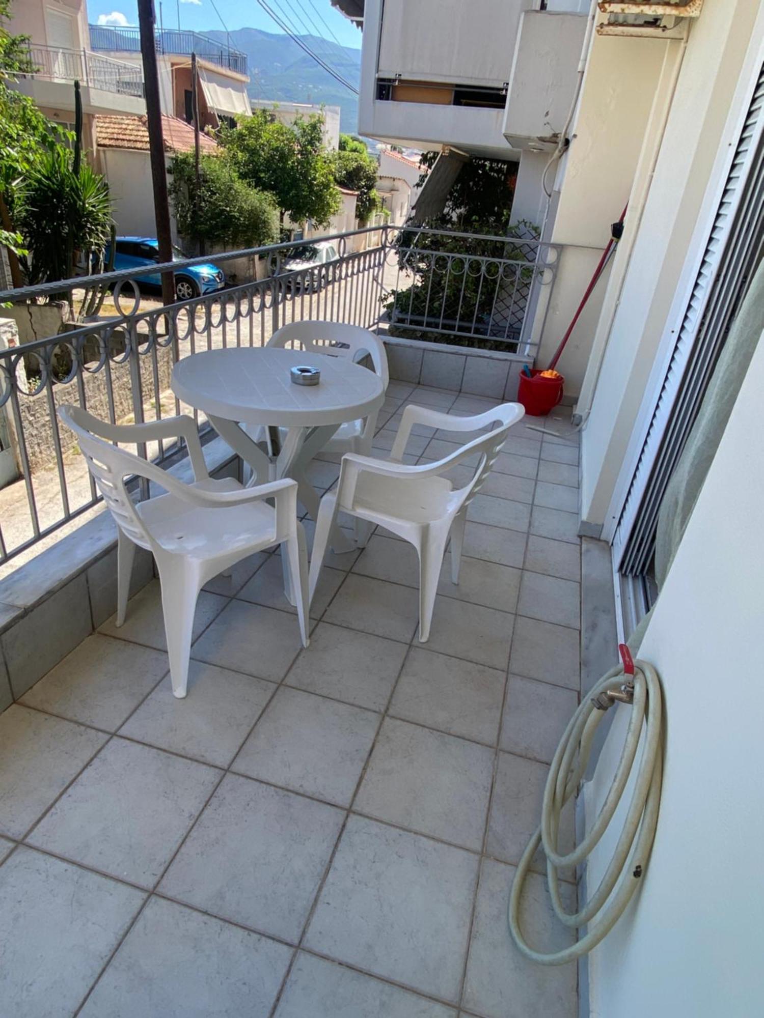 Ioannas Apartment *